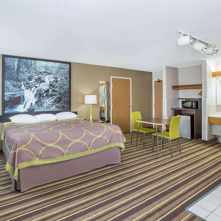 Super 8 By Wyndham Brookings Hotel Kültér fotó
