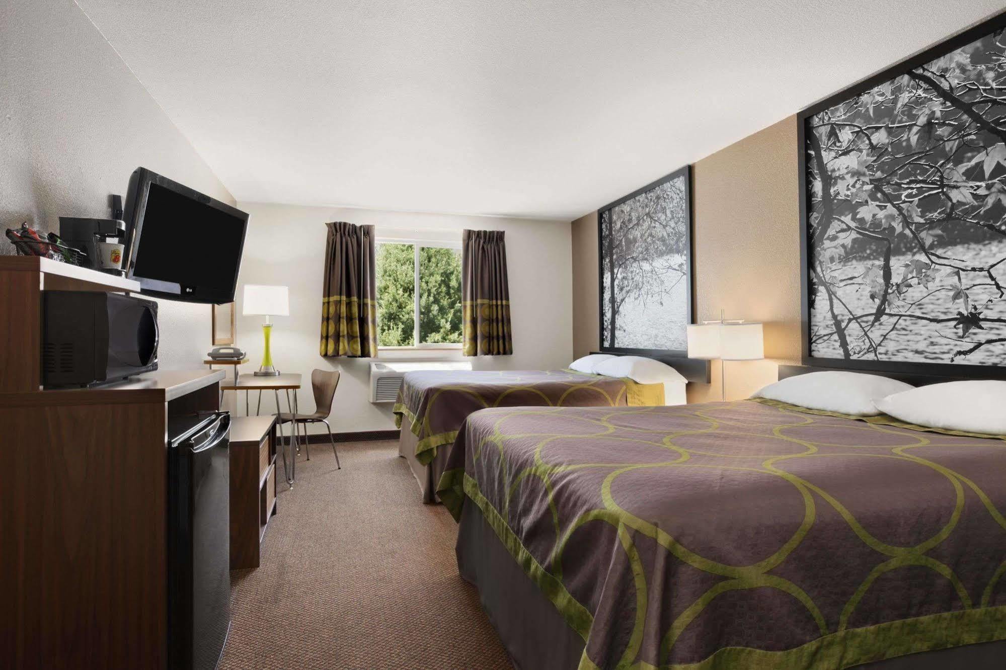Super 8 By Wyndham Brookings Hotel Kültér fotó